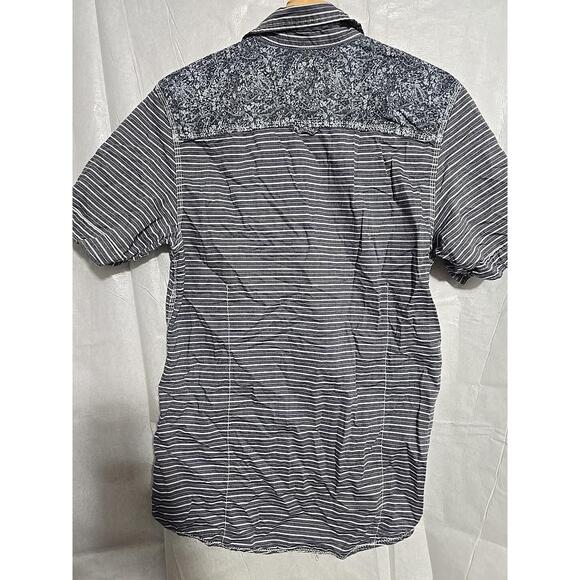 Buffalo David Bitton Shirt  Sz S/P Blue White Striped Button Up Shoulder Prin - Picture 9 of 11